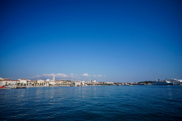 巴塞罗那港的景色，数码照片图片作为背景图片下载