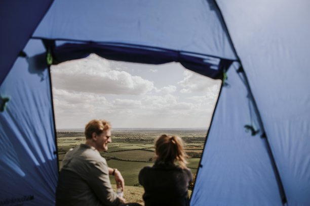 山上露营帐篷，户外活动照片图片下载