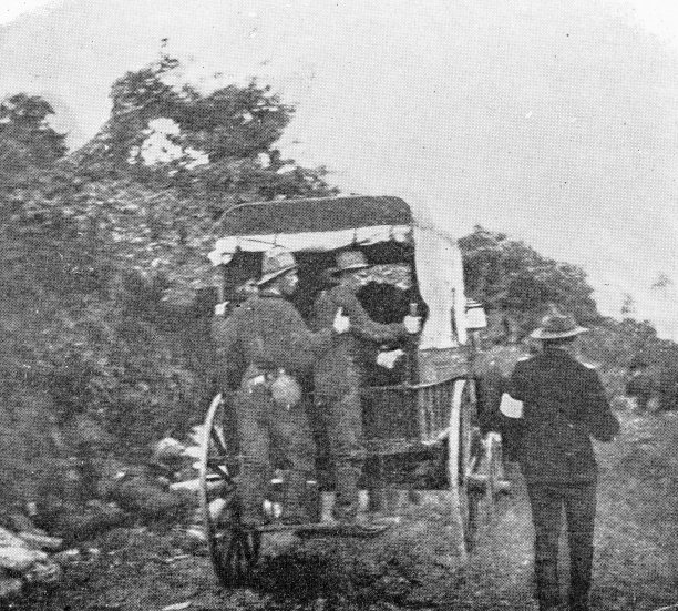 美西战争期间古巴的古董照片，“血腥弯”附近的救护车图片下载