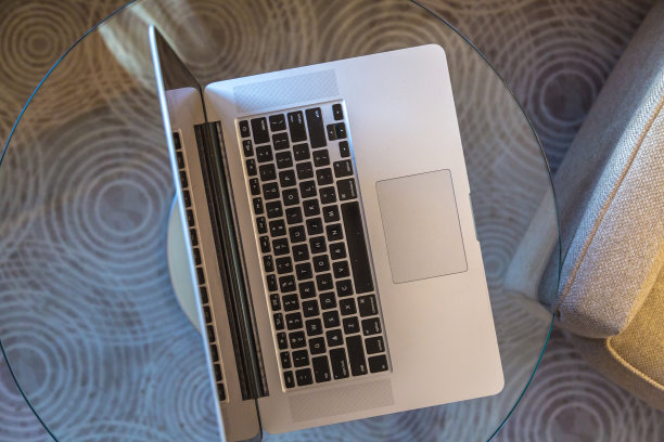 从上面看笔记本电脑图片下载