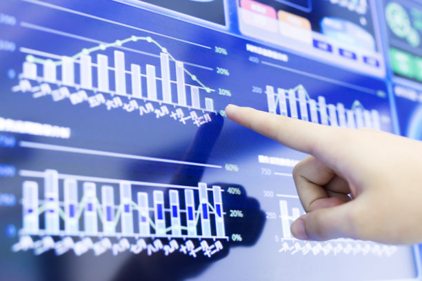 分析屏幕上显示的数据图片下载