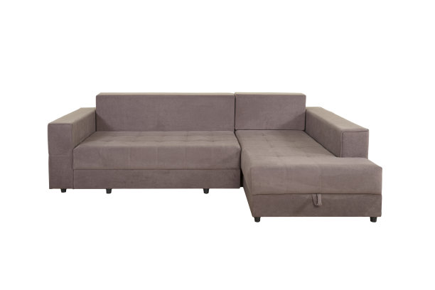 灰色角落沙发与天鹅绒织物枕头孤立在一个白色的背景。缓冲家具。图片下载