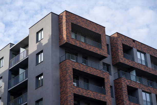 当代建筑中的现代元素，住宅建筑立面图片下载