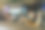 五颜六色的油画陈列在阿玛斯广场的橱窗里。西班牙塞维利亚。图片下载
