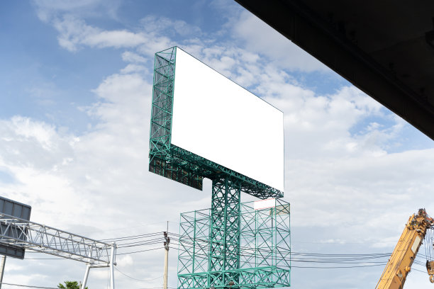 建筑上的广告牌或广告海报作为广告概念背景。图片下载