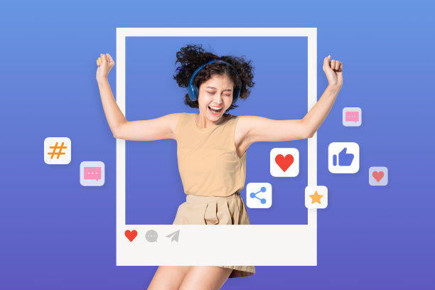 快乐的女人戴着耳机听着音乐图片下载