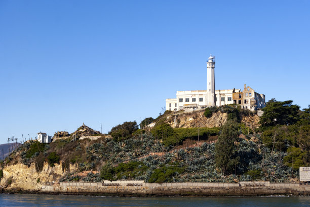 旧金山湾标志性的恶魔岛图片下载