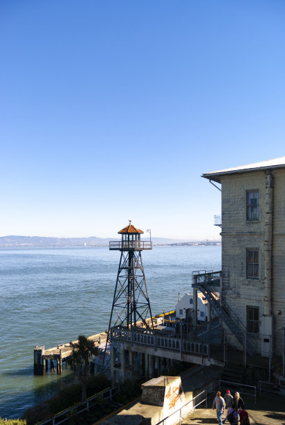 旧金山湾标志性的恶魔岛图片下载