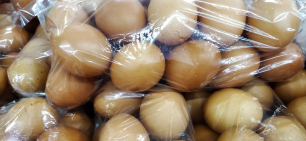 超市里生鸡蛋的陈列图片下载