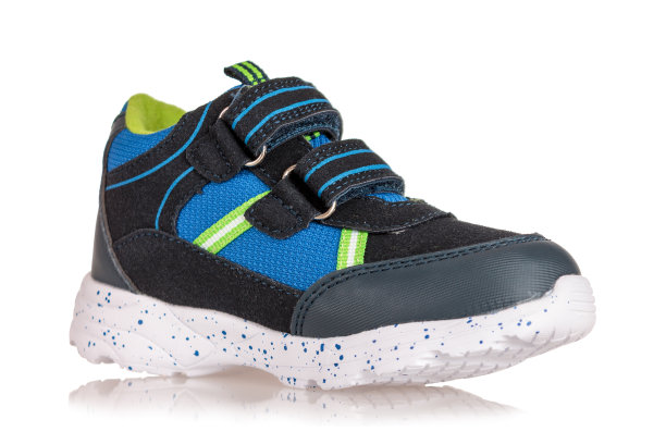 运动，休闲运动鞋，靴子，舒适的魔术贴鞋底，明亮，孤立，在一个白色的背景，特写图片下载