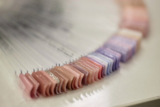 近距离上的指甲油颜色测试仪图片下载