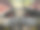 第二张图片显示了两个列车车厢之间的耦合机制的特写。图片下载