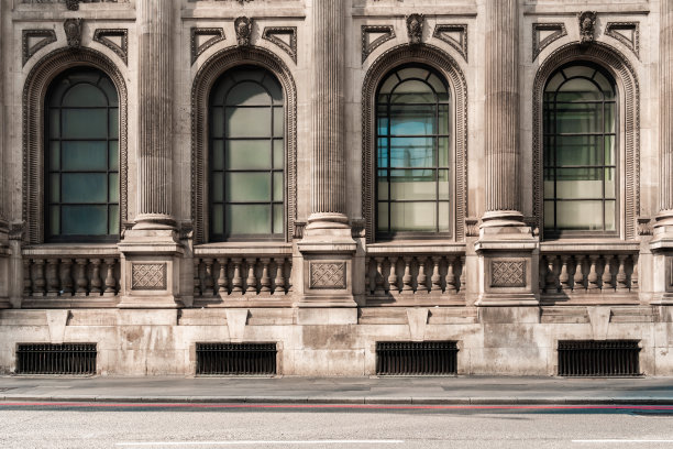 柱廊，一排古典石柱图片下载