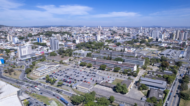 莫吉达斯克鲁兹大学鸟瞰图，巴西圣保罗。图片下载