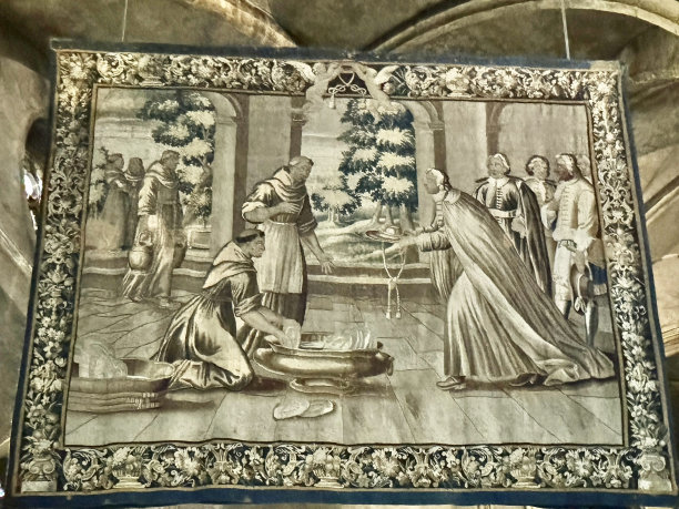 “圣博纳旺蒂尔接受红衣主教的帽子”是一幅18世纪的挂毯，悬挂在里昂圣博纳旺蒂尔教堂的正殿里图片下载
