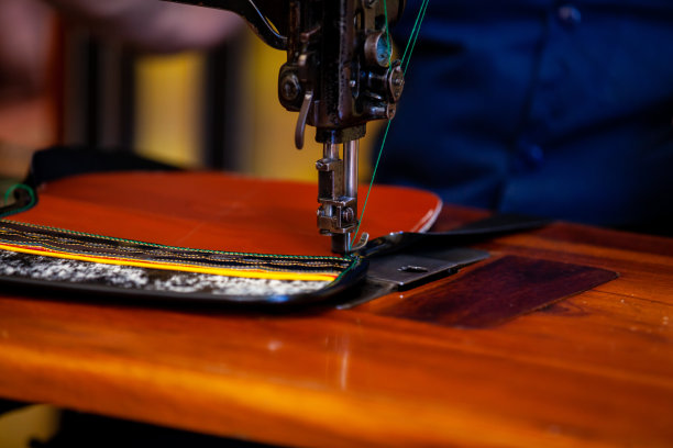 在美丽的遗产小镇杰里科，在安蒂奥基亚省精心制作传统马车。图片下载