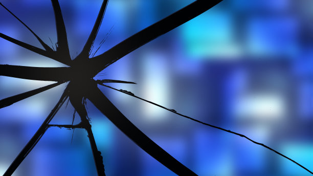 破碎的屏幕。蓝色显示屏上有黑色裂缝。故障和故障概念。显示器上的损坏痕迹模糊不清。监视器玻璃破碎特写。大裂纹不从中心扩展。3 d图像。图片下载