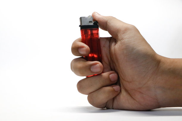 打火机在手图片下载