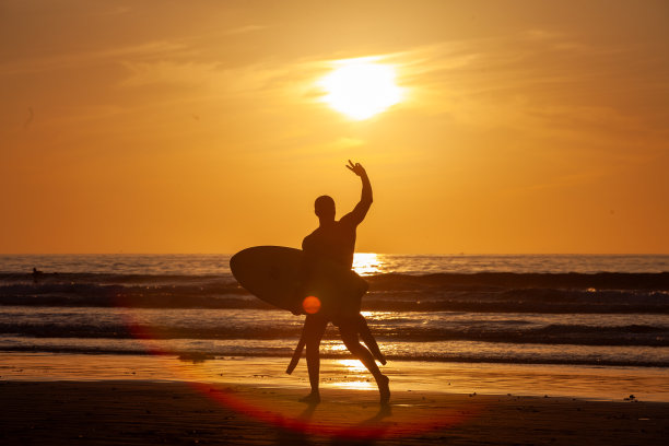 冲浪者轮廓图片下载