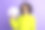 照片富有的酷波浪头发成功的女商人戴着太阳镜拿着美元钞票孤立的紫色背景图片下载