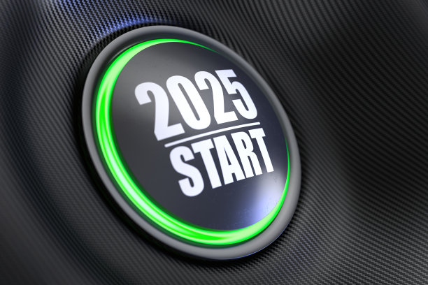 2025年汽车仪表盘上的启动按钮图片下载