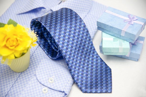 父亲节礼物形象图片下载