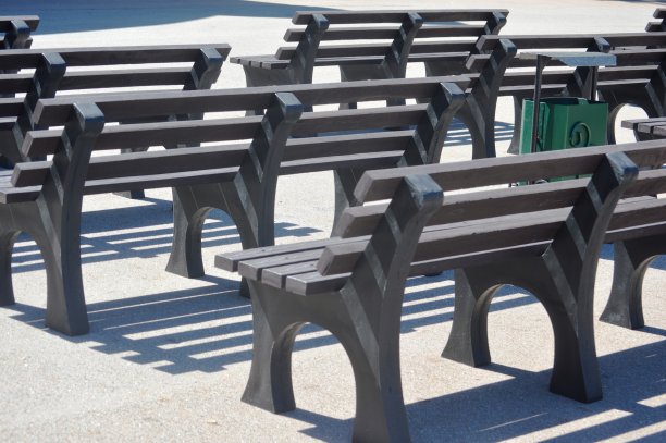 木制长椅图片下载