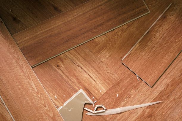 安装木纹pvc地板图片下载