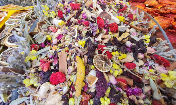 正宗的香料和干茶店图片下载