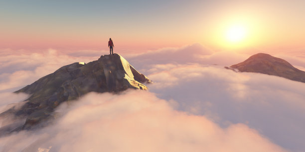 一个人站在云端的石崖上。成功的概念。图片下载