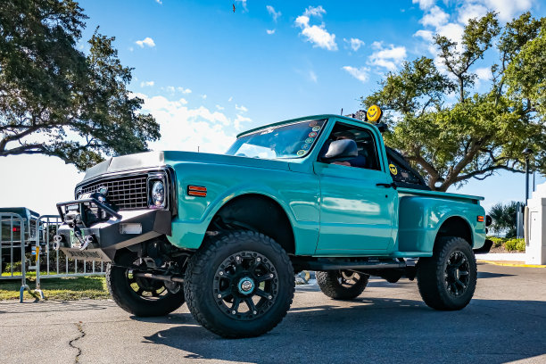 1972年雪佛兰C10阶梯皮卡图片下载