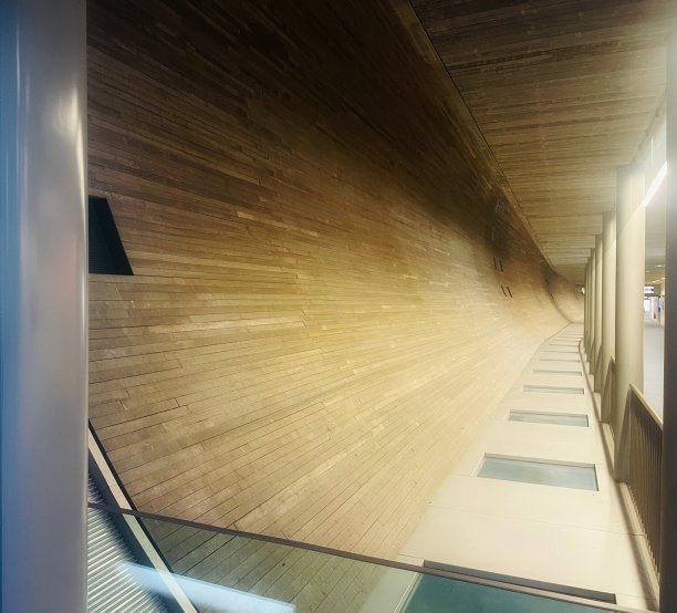 机场里有一条类似的隧道图片下载