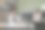 使用电脑的现代办公室商人。成功的拉丁IT软件工程师在办公桌前用笔记本电脑工作的画像。拥有专业人士的多元化工作场所。正面照片图片下载