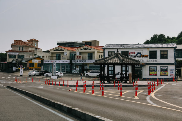 夏季的西归浦市景。图片下载
