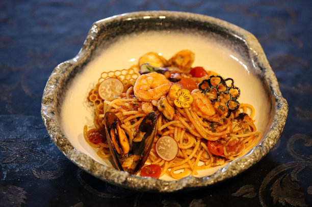 伊斯特拉餐馆里的食物图片下载