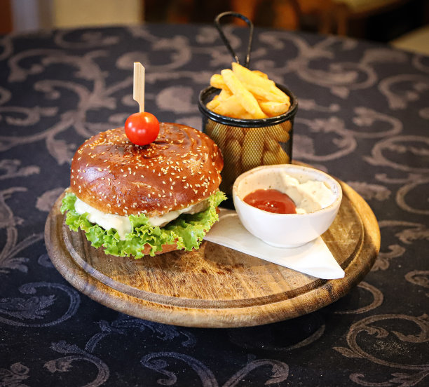 伊斯特拉餐馆里的食物图片下载