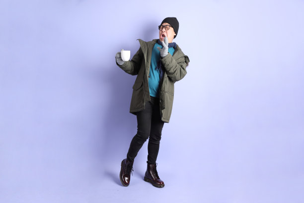 五十年代穿着冬装的男人图片下载