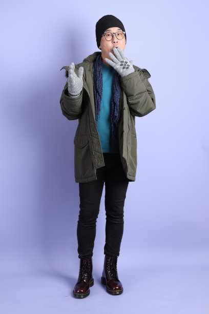 五十年代穿着冬装的男人图片下载