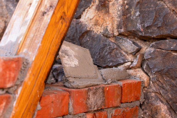 泥瓦匠的泥铲图片下载