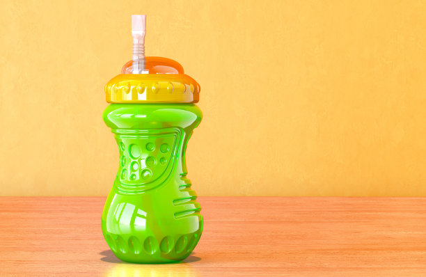 不溢出吸管杯与柔性吸管的孩子在木桌上，3D渲染图片下载