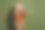 照片的华丽漂亮的女人穿着丝绸时髦的衬衫手臂抱空的空间新闻孤立的卡其色背景图片下载