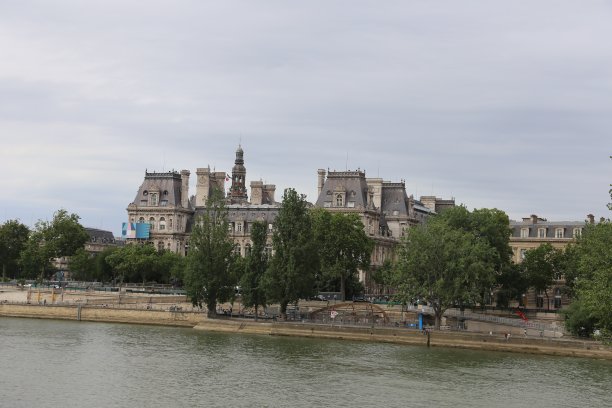 2024年6月，法国巴黎的随机照片图片下载