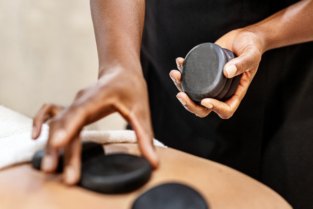 热石按摩，水疗和美容照片图片下载