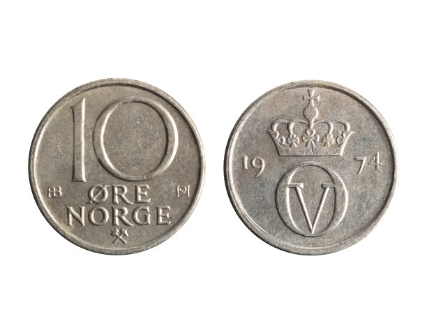 孤立的照片10挪威1974年硬币在白底。图片下载