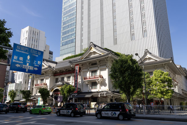 东京银座地区的现代建筑。银座购物区。图片下载