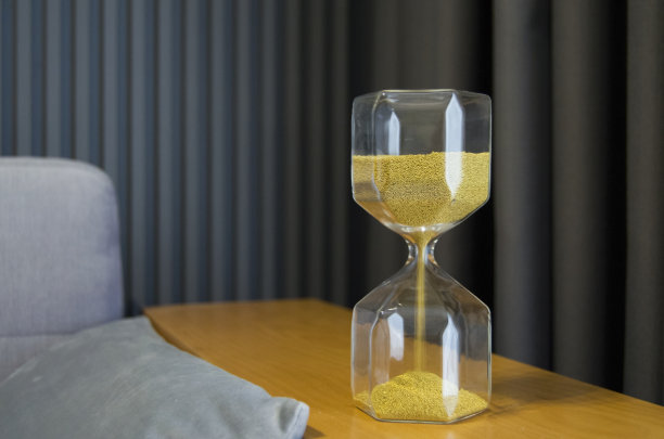 沙漏约时间之旅的生活概念图片下载