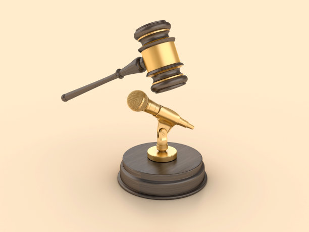 带法槌的麦克风图片下载