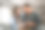 一对幸福的热恋夫妇抱着他们第一个孩子的超声波照片图片下载