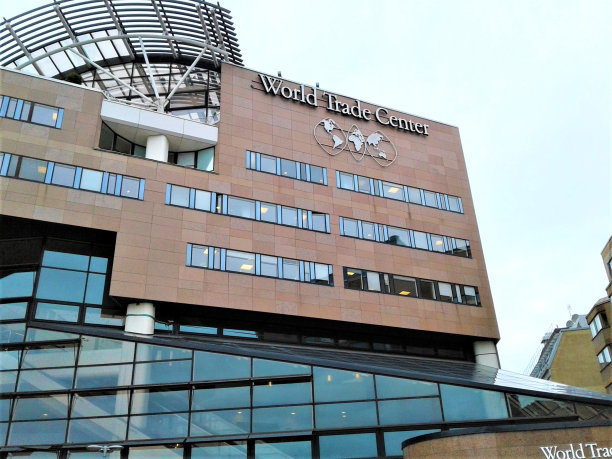 世界贸易中心，瑞典斯德哥尔摩的出租车站。欧洲。图片下载