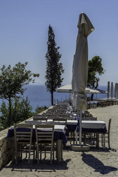 希腊，阿费托斯，阿费托斯的商店，餐馆和露台图片下载